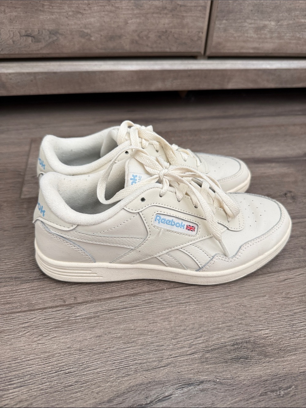 Reebok Off-White Leather Low-Top Sneakers